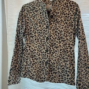 Caslon leopard print lightweight jacket. SizeM 24” length.
